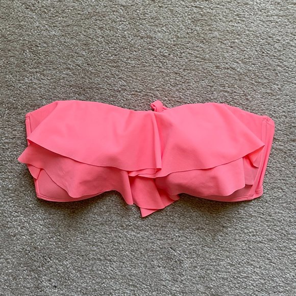 Arizona Jean Company Other - Strapless bikini top swimsuit with ruffle